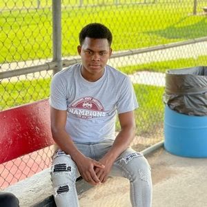 Meet your Posher, Yvenelson